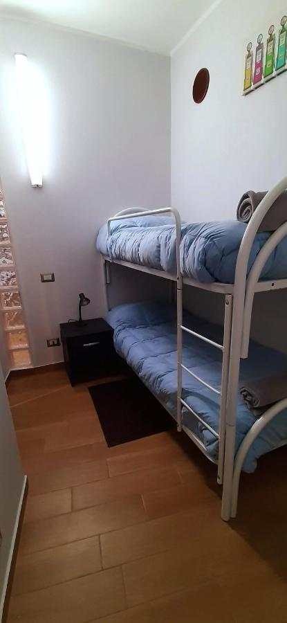 Castello Apartment Deluxe Шака Екстериор снимка