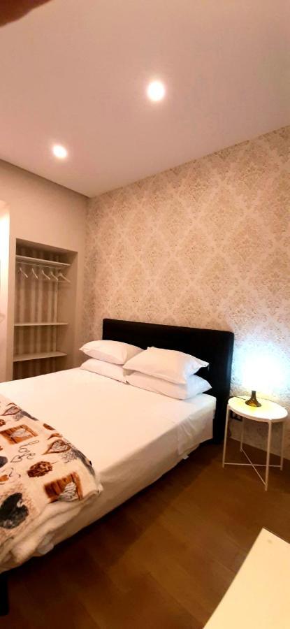 Castello Apartment Deluxe Шака Екстериор снимка