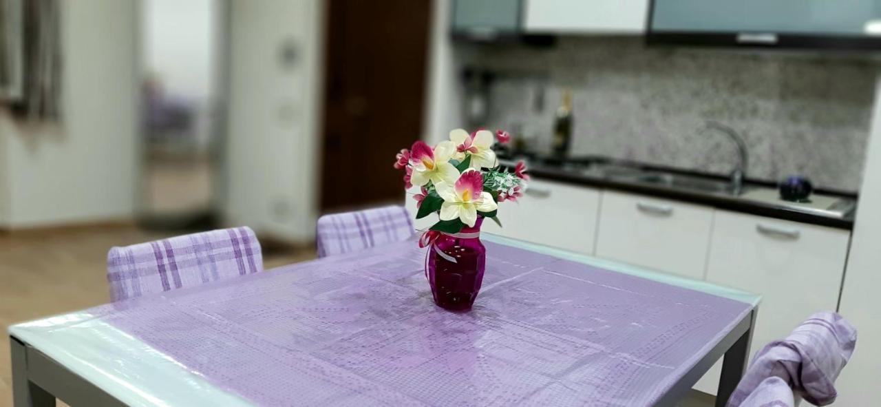 Castello Apartment Deluxe Шака Екстериор снимка
